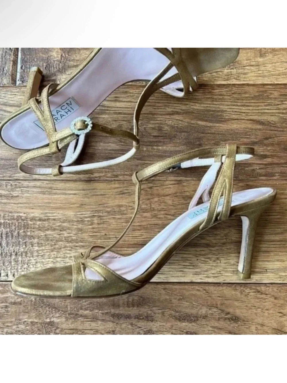 Isaac Mizrahi Gold Metallic Strappy Open Toe Heels Rhinestone Buckle Accent Sz 8